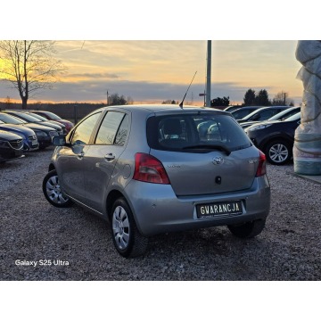 Toyota Yaris  Hatchback 2007,  1.3 benzyna - Na sprzedaż za 14 999 zł - Nowe Sójki - zdjęcie 9