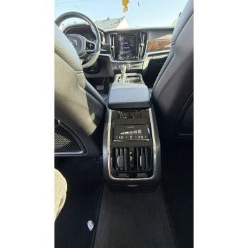 Volvo S90  Sedan/Limuzyna 2019,  2.0 benzyna, automat - Na sprzedaż za 104 000 zł - Banino - zdjęcie 12