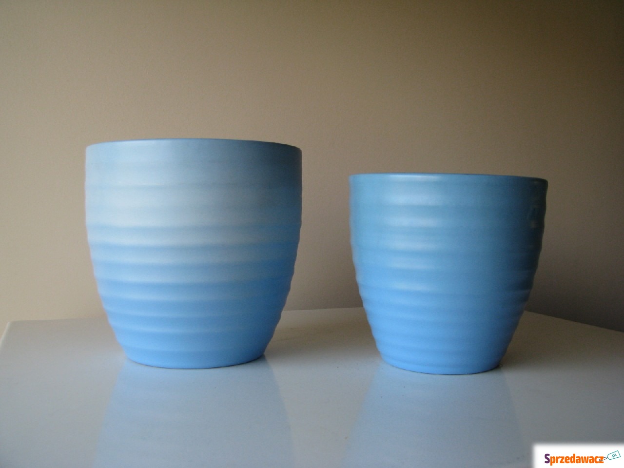 Piękne karbowane ceramiczne ni...