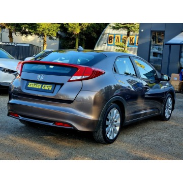 Honda Civic  Hatchback 2013,  1.8 benzyna - Na sprzedaż za 37 900 zł - Szczecin - zdjęcie 5