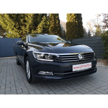 Volkswagen Passat 2018,  2.0 diesel - Na sprzedaż za 64 900 zł - Strzegom - zdjęcie 3