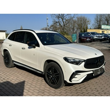 Mercedes - Benz GLC-klasa  SUV 2023,  2.0 benzyna, automat - Na sprzedaż za 246 000 zł - Słupsk - zdjęcie 4