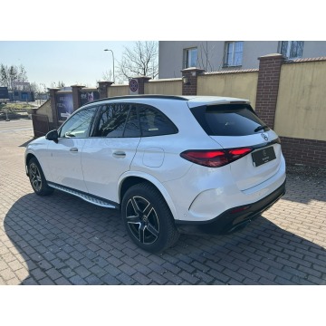 Mercedes - Benz GLC-klasa  SUV 2023,  2.0 benzyna, automat - Na sprzedaż za 246 000 zł - Słupsk - zdjęcie 5