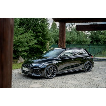 Audi RS3  Hatchback 2023,  2.5 benzyna, automat - Na sprzedaż za 224 777 zł - Ropczyce - zdjęcie 3