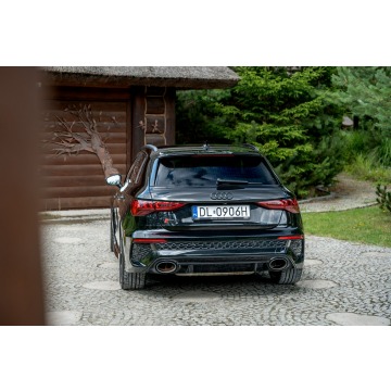 Audi RS3  Hatchback 2023,  2.5 benzyna, automat - Na sprzedaż za 224 777 zł - Ropczyce - zdjęcie 6