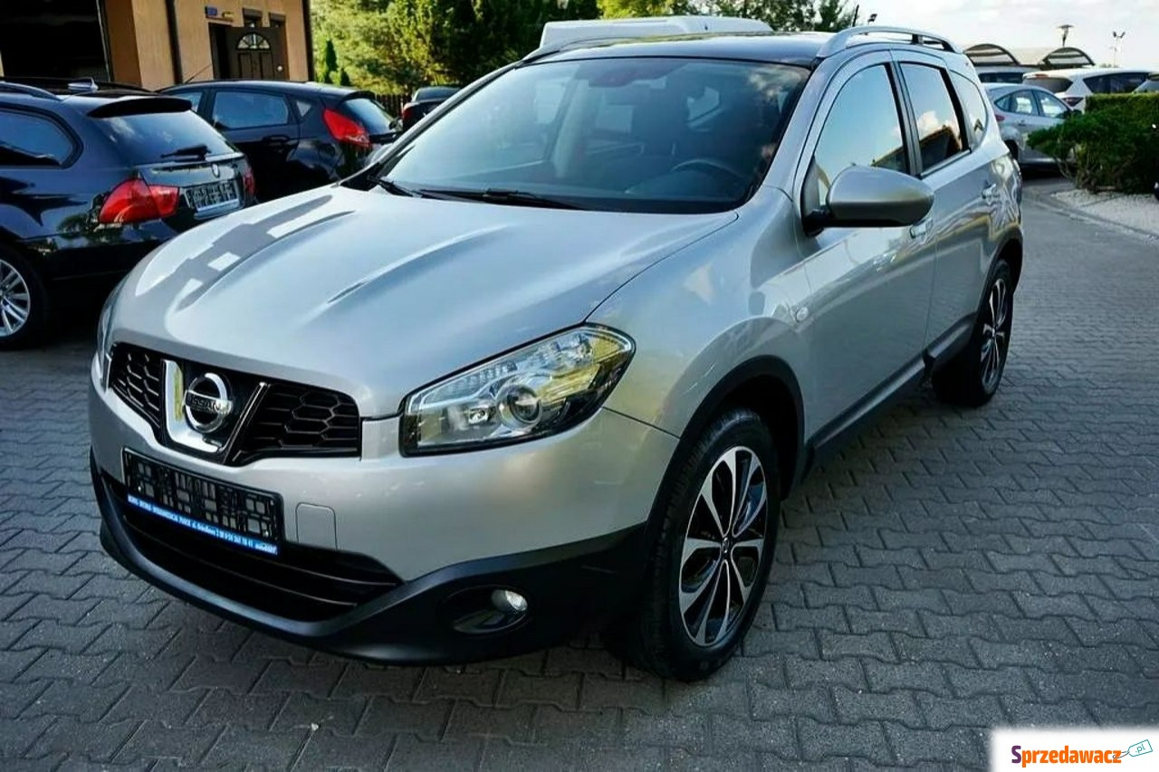 Nissan Qashqai+2 2010
