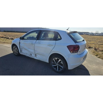 Volkswagen Polo  Hatchback 2019,  1.0 benzyna - Na sprzedaż za 28 999 zł - Pleszew - zdjęcie 6