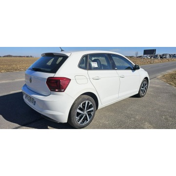 Volkswagen Polo  Hatchback 2019,  1.0 benzyna - Na sprzedaż za 28 999 zł - Pleszew - zdjęcie 4