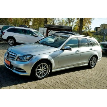 Mercedes - Benz C-klasa 2013,  2.1 diesel - Na sprzedaż za 31 900 zł - Płock - zdjęcie 8
