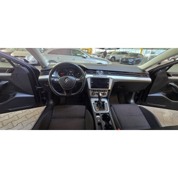 Volkswagen Passat  Sedan/Limuzyna 2018,  2.0 diesel, automat - Na sprzedaż za 58 800 zł - Mysłowice - zdjęcie 12