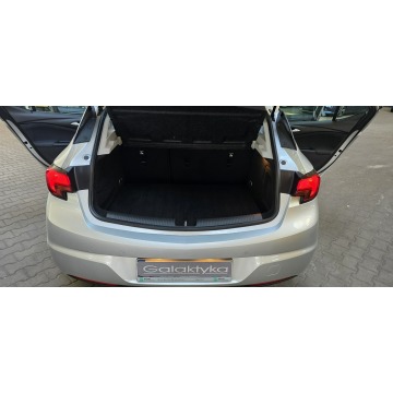 Opel Astra  Hatchback 2018,  1.4 benzyna - Na sprzedaż za 47 800 zł - Mysłowice - zdjęcie 12
