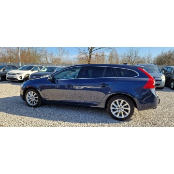 Volvo V60 2015,  2.0 diesel - Na sprzedaż za 43 900 zł - Płock - zdjęcie 5