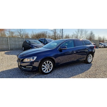 Volvo V60 2015,  2.0 diesel - Na sprzedaż za 43 900 zł - Płock - zdjęcie 3