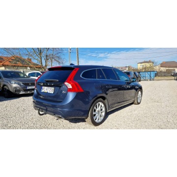 Volvo V60 2015,  2.0 diesel - Na sprzedaż za 43 900 zł - Płock - zdjęcie 11