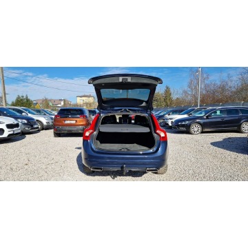 Volvo V60 2015,  2.0 diesel - Na sprzedaż za 43 900 zł - Płock - zdjęcie 9