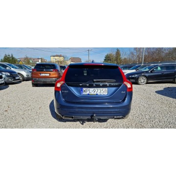 Volvo V60 2015,  2.0 diesel - Na sprzedaż za 43 900 zł - Płock - zdjęcie 8