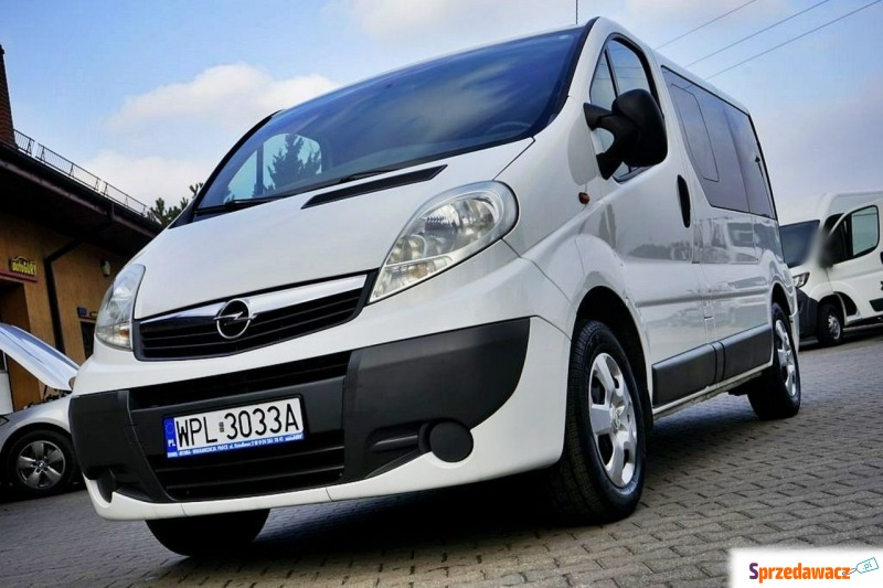 Opel Vivaro 2012,  2.0 diesel, automat - Na sprzedaż za 36 800 zł - Płock