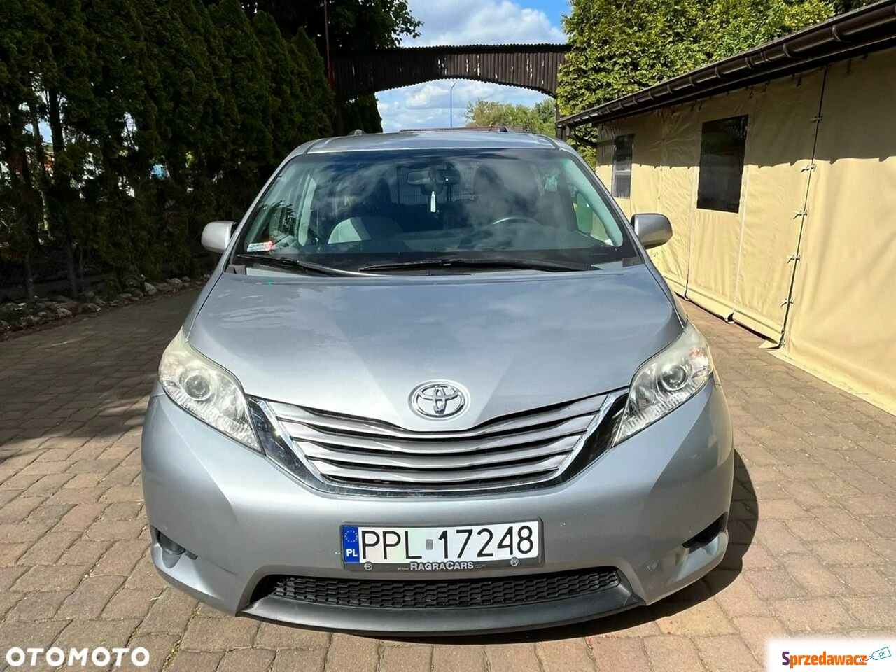 Toyota Sienna 2015