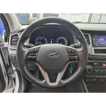 Hyundai Tucson  SUV 2018,  1.6 benzyna - Na sprzedaż za 55 999 zł - Zambrów - zdjęcie 8