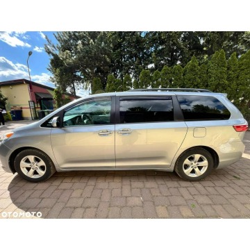 Toyota Sienna  Minivan/Van 2015,  3.5 benzyna, automat - Na sprzedaż za 70 500 zł - Gizałki - zdjęcie 2