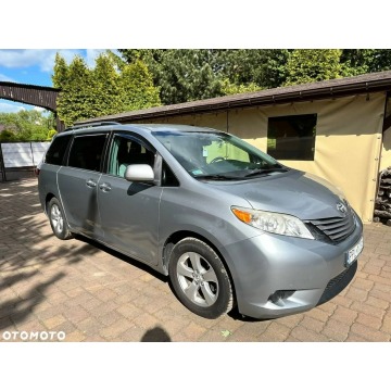 Toyota Sienna  Minivan/Van 2015,  3.5 benzyna, automat - Na sprzedaż za 70 500 zł - Gizałki - zdjęcie 6