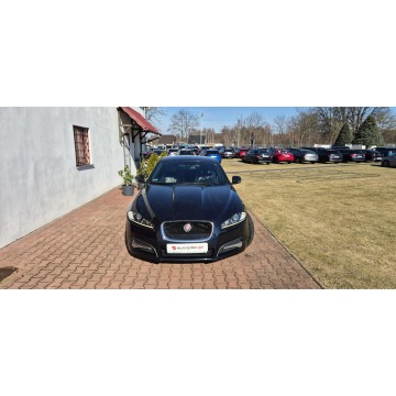 Jaguar XF  Sedan/Limuzyna 2013,  2.2 diesel, automat - Na sprzedaż za 38 800 zł - Paproć - zdjęcie 2
