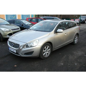 Volvo V60 2013,  1.6 diesel - Na sprzedaż za 23 600 zł - Piła - zdjęcie 1