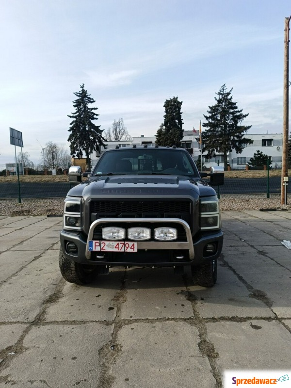 Ford F350 2016,  62.0 benzyna, automat - Na sprzedaż za 145 000 zł - Gizałki