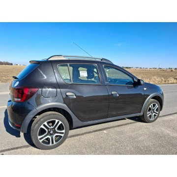 Dacia Sandero Stepway  Hatchback 2018,  0.9 benzyna - Na sprzedaż za 16 999 zł - Pleszew - zdjęcie 8