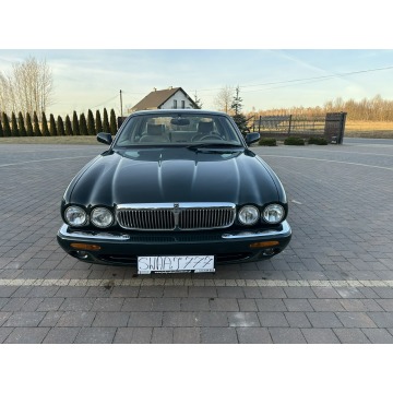 Jaguar XJ  Sedan/Limuzyna 1998,  3.2 benzyna, automat - Na sprzedaż za 26 800 zł - Lipówki - zdjęcie 2