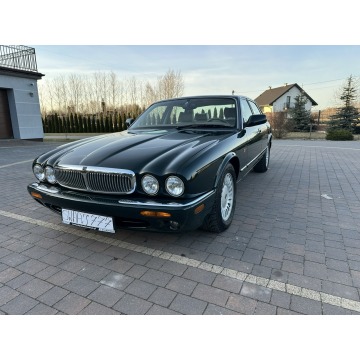 Jaguar XJ  Sedan/Limuzyna 1998,  3.2 benzyna, automat - Na sprzedaż za 26 800 zł - Lipówki - zdjęcie 3