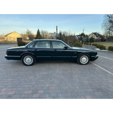 Jaguar XJ  Sedan/Limuzyna 1998,  3.2 benzyna, automat - Na sprzedaż za 26 800 zł - Lipówki - zdjęcie 11