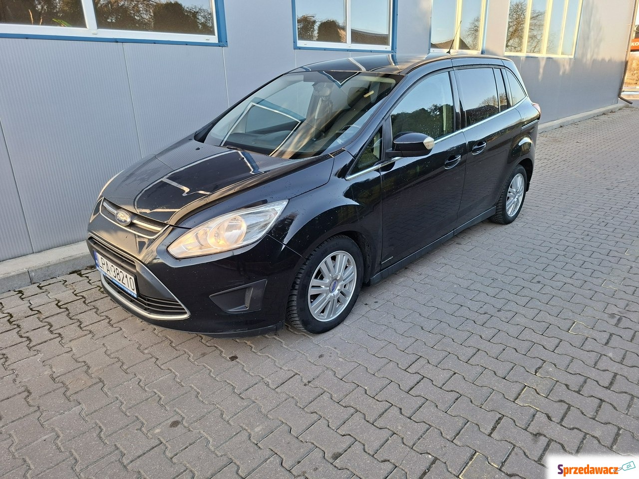 Ford Grand C-MAX 2012