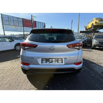 Hyundai Tucson  SUV 2016,  1.6 benzyna - Na sprzedaż za 55 900 zł - Słupsk - zdjęcie 4