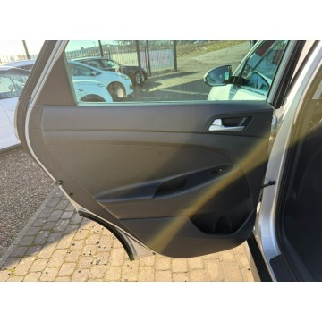 Hyundai Tucson  SUV 2016,  1.6 benzyna - Na sprzedaż za 55 900 zł - Słupsk - zdjęcie 8