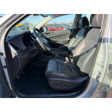 Hyundai Tucson  SUV 2016,  1.6 benzyna - Na sprzedaż za 55 900 zł - Słupsk - zdjęcie 9
