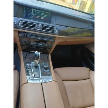 BMW Seria 7  Sedan/Limuzyna 2009,  44.0 benzyna, automat - Na sprzedaż za 74 000 zł - Gizałki - zdjęcie 9