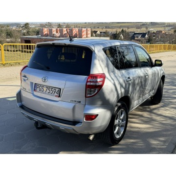Toyota   SUV 2011,  2.2 diesel - Na sprzedaż za 34 999 zł - Gostyń - zdjęcie 6
