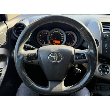 Toyota   SUV 2011,  2.2 diesel - Na sprzedaż za 34 999 zł - Gostyń - zdjęcie 11