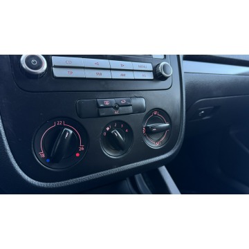 Volkswagen Golf 2008,  1.9 diesel - Na sprzedaż za 4 600,00 zł - Gdynia - zdjęcie 12