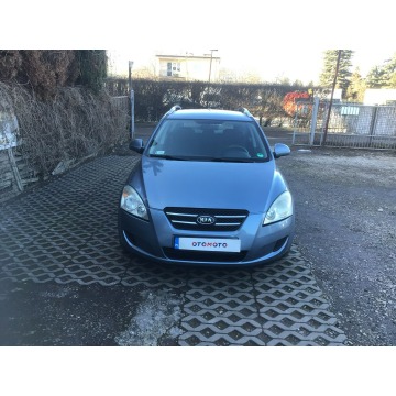 Kia Ceed 2009,  1.4 benzyna - Na sprzedaż za 9 600,00 zł - Warszawa - zdjęcie 2