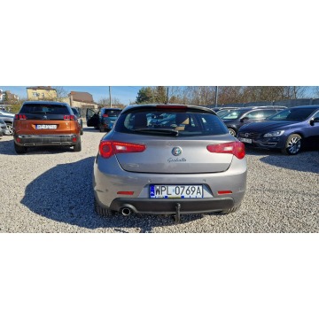 Alfa Romeo Giulietta  Hatchback 2011,  1.6 diesel - Na sprzedaż za 20 900 zł - Płock - zdjęcie 9