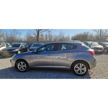 Alfa Romeo Giulietta  Hatchback 2011,  1.6 diesel - Na sprzedaż za 20 900 zł - Płock - zdjęcie 5