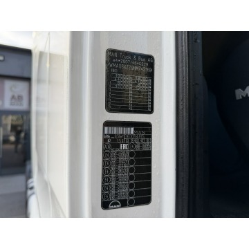 man tgx 18.460 retarder - Ciągniki siodłowe - Kozerki - zdjęcie 8