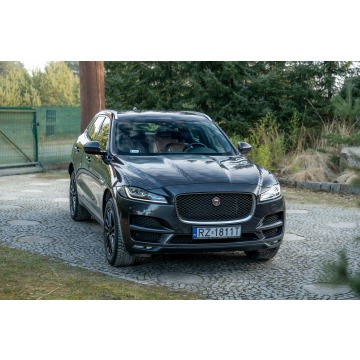 Jaguar F-PACE  SUV 2016,  3.0 benzyna, automat - Na sprzedaż za 94 777 zł - Ropczyce - zdjęcie 5
