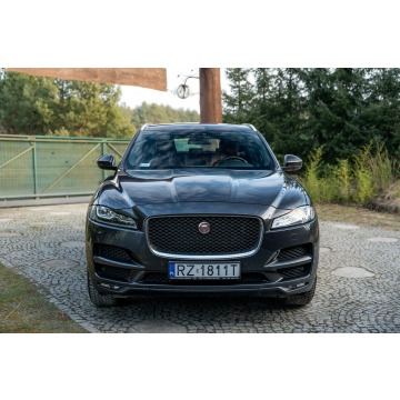 Jaguar F-PACE  SUV 2016,  3.0 benzyna, automat - Na sprzedaż za 94 777 zł - Ropczyce - zdjęcie 10
