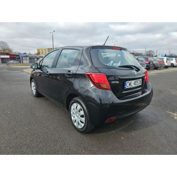 Toyota Yaris  Hatchback 2016,  1.3 benzyna - Na sprzedaż za 39 900 zł - Włocławek - zdjęcie 5