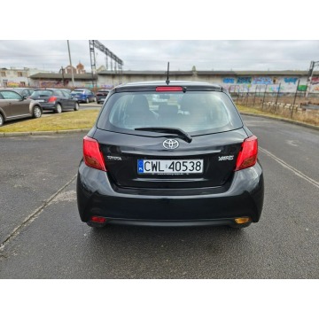 Toyota Yaris  Hatchback 2016,  1.3 benzyna - Na sprzedaż za 39 900 zł - Włocławek - zdjęcie 6