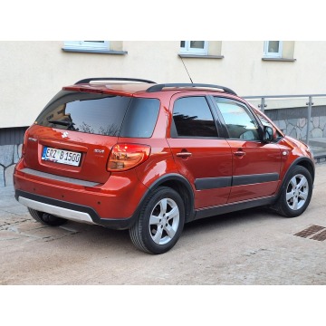 Suzuki SX4  Hatchback 2010,  1.6 benzyna, automat - Na sprzedaż za 29 900 zł - Olsztyn - zdjęcie 2