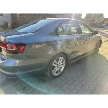 Volkswagen Jetta  Sedan/Limuzyna 2017,  1.8 benzyna, automat - Na sprzedaż za 34 300 zł - Wejherowo - zdjęcie 3